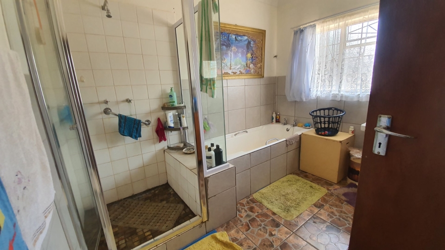 4 Bedroom Property for Sale in Fleurdal Free State